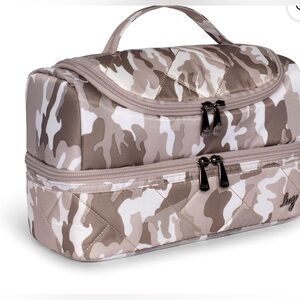 Lug Stowaway Cosmetic Case NWT Camp Taupe